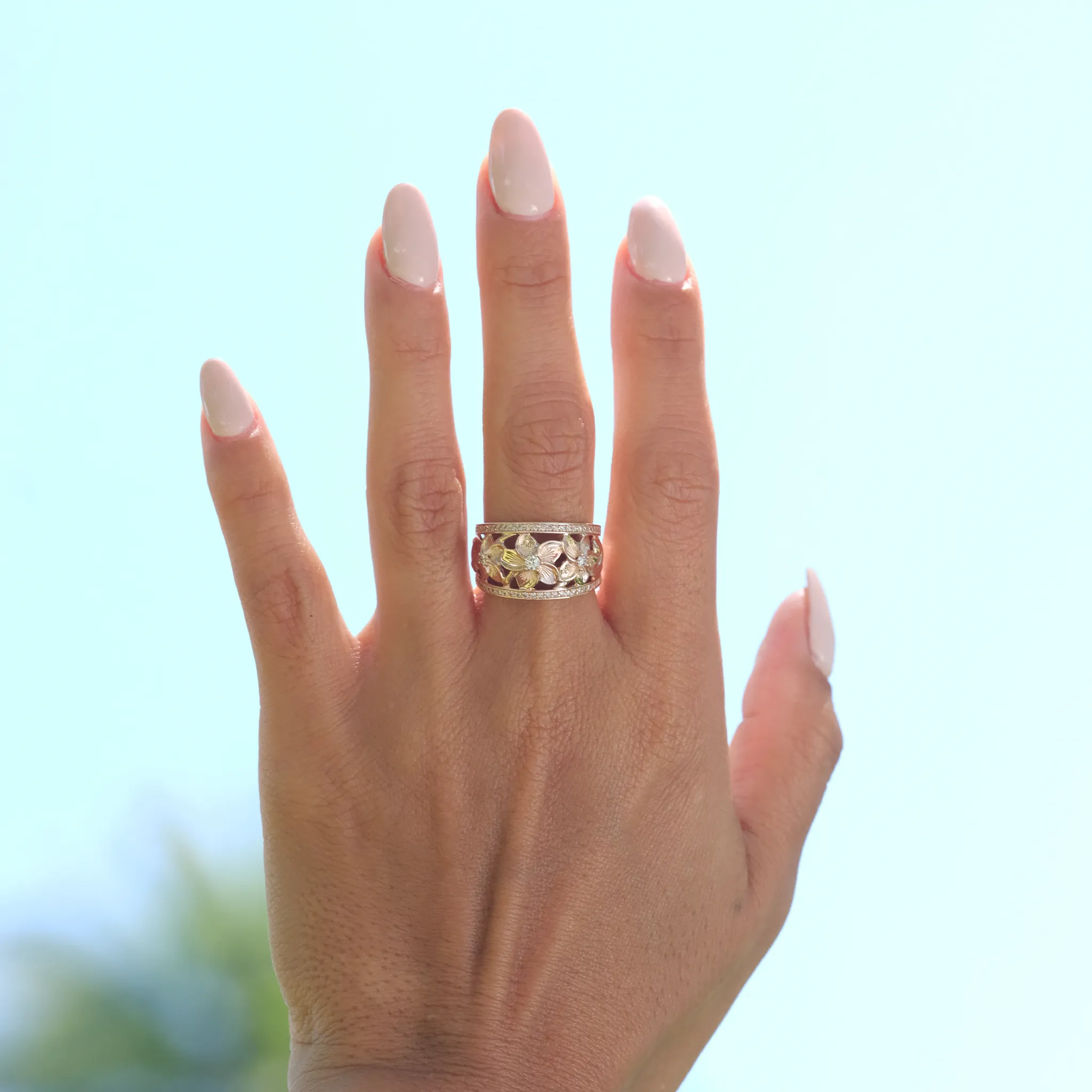 Hawaiian Heirloom Plumeria Ring in Rose Gold with Diamonds -13mm