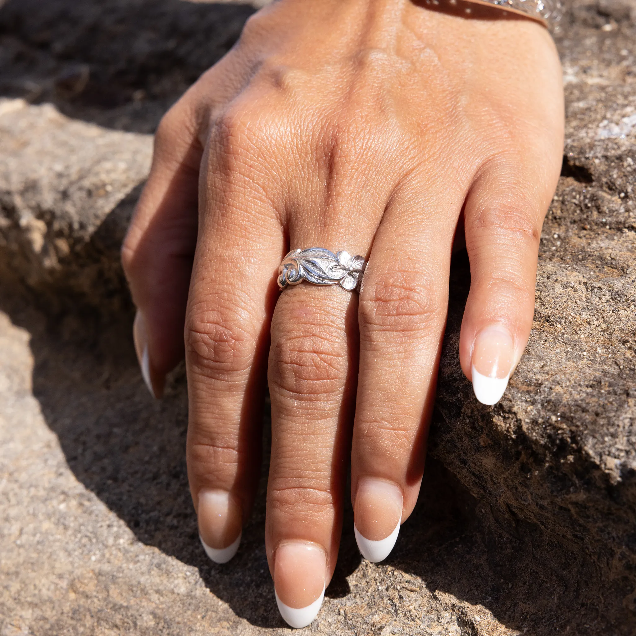 Hawaiian Heirloom Plumeria Ring in Sterling Silver - 8mm