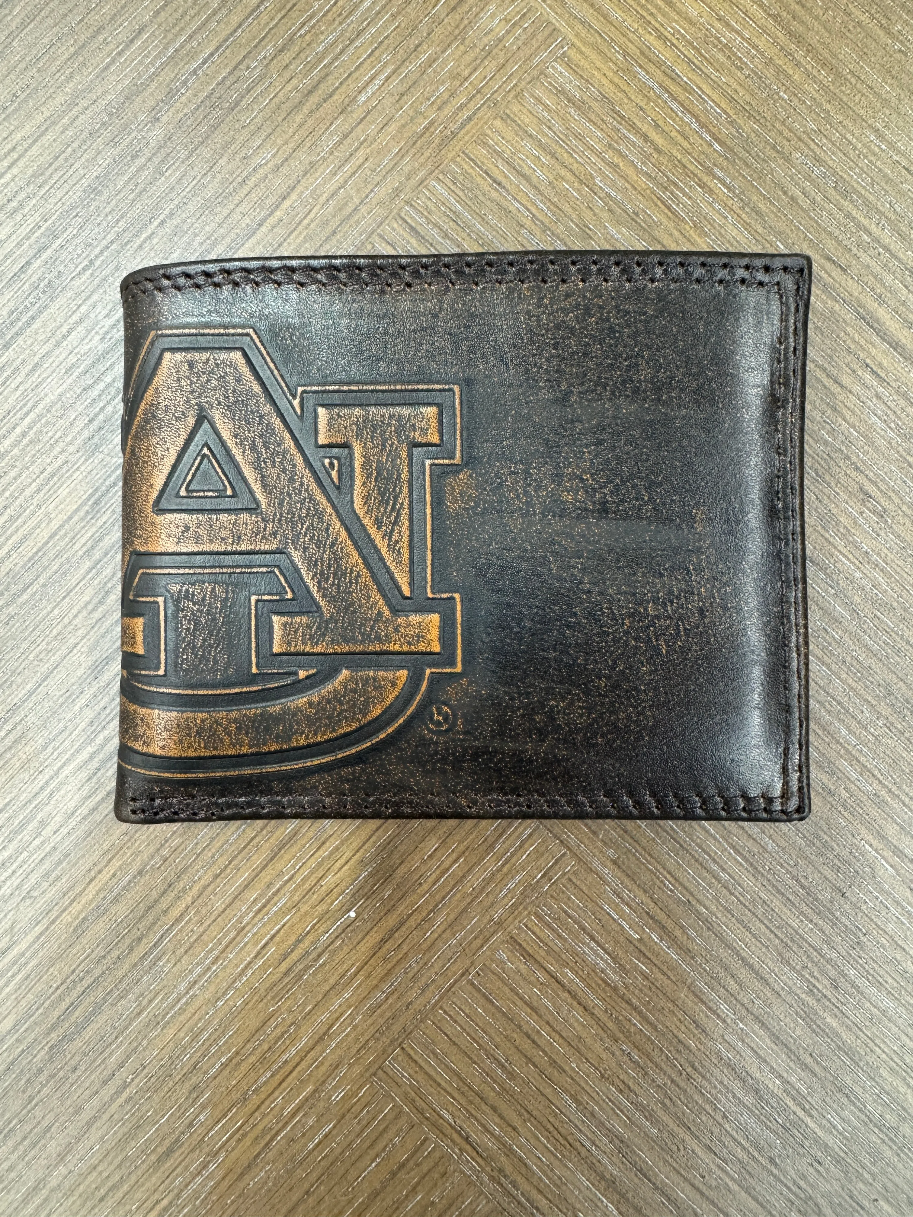 Zepplin Burnished Passcase Wallet